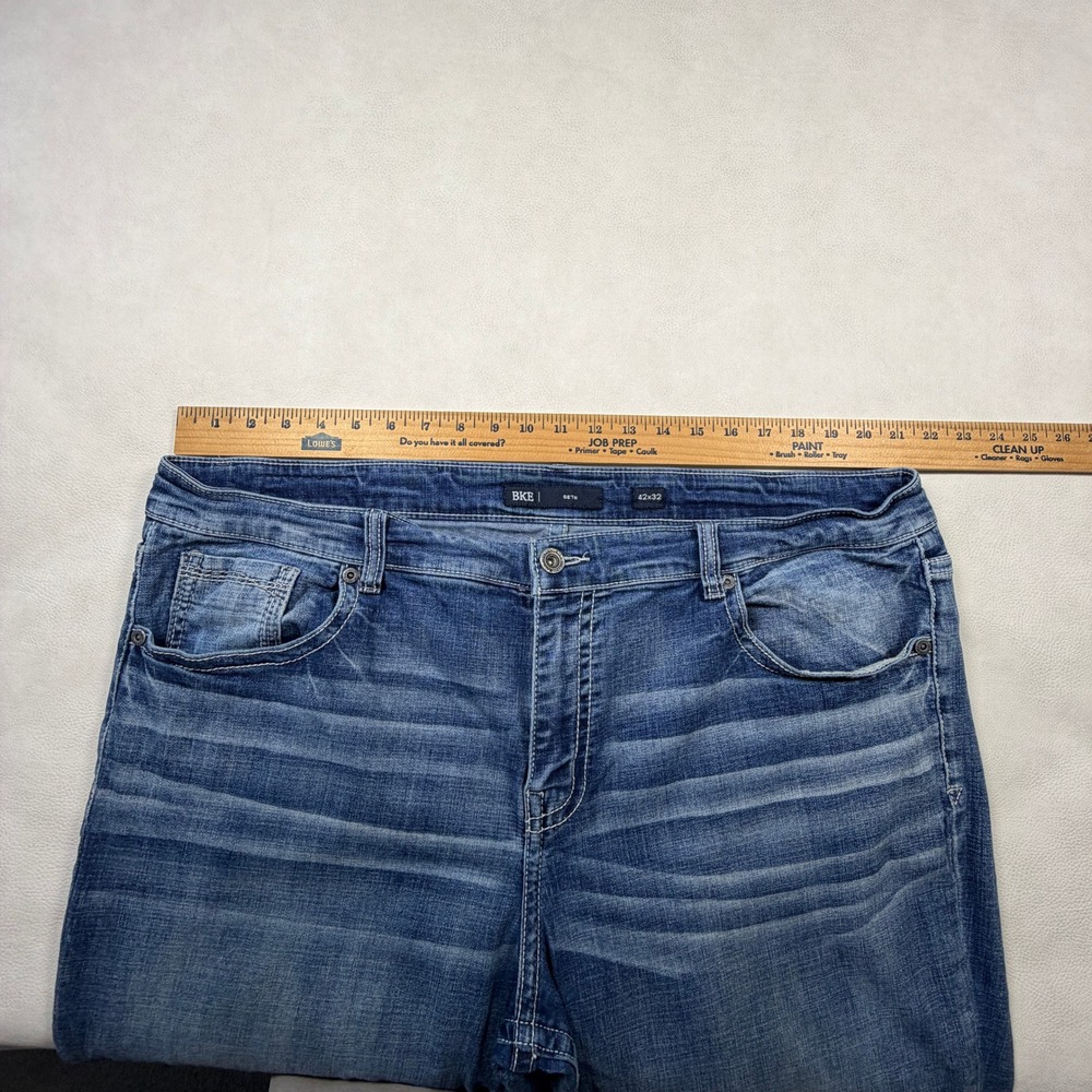 BKE Seth Mens Straight Leg Jeans 44x32 Medium Wash Blue Stretch Denim Whiskered - Picture 4 of 12